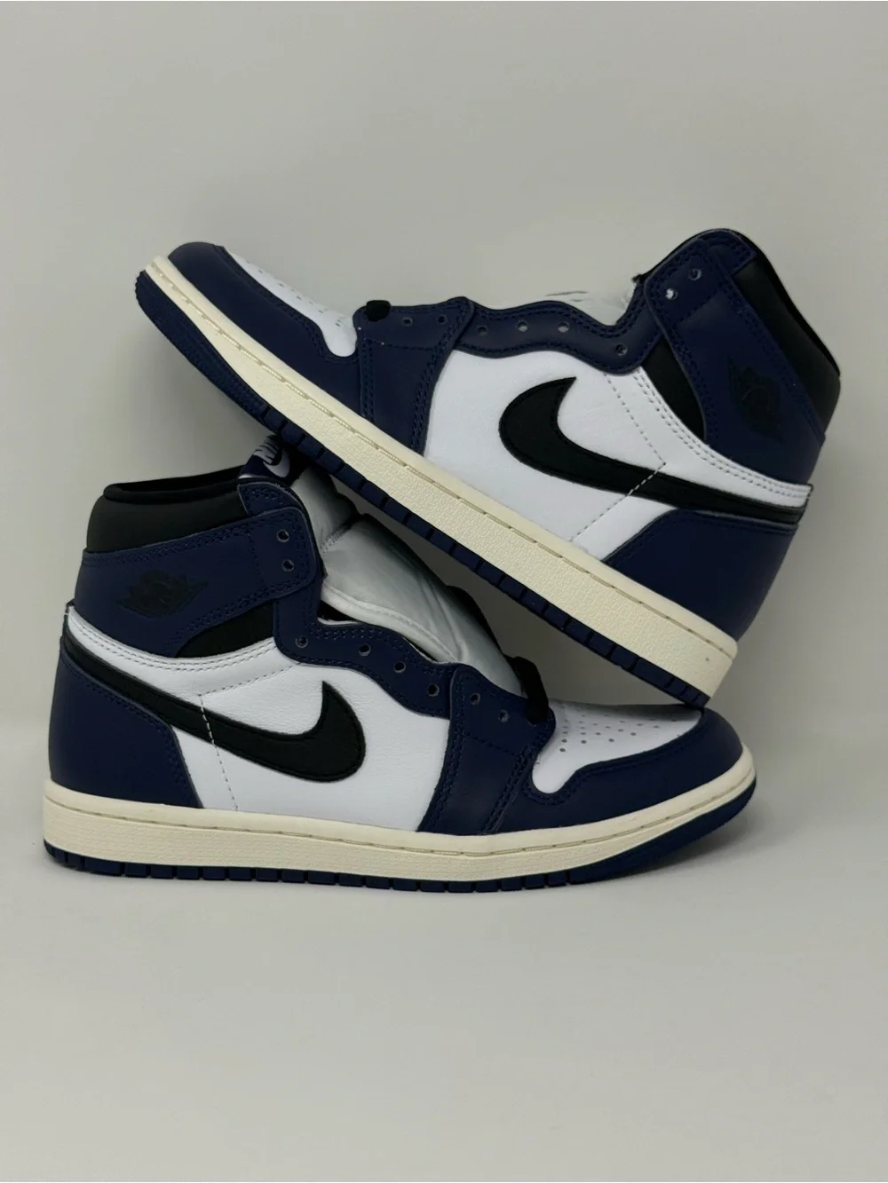 Size 5.5Y - Air Jordan 1 Retro OG High Midnight Navy GS